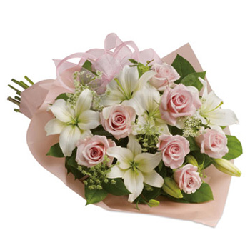 Soft beautiful Bouquet for Mum this Mother's Day May 13 flowers delivery - Flowers Auckland