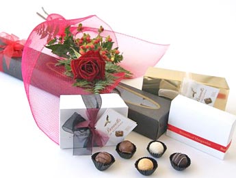 Single Rose and Chocolates for Valentine's Day, Feb 14, Auckland flowers delivery flowers delivery - Flowers Auckland