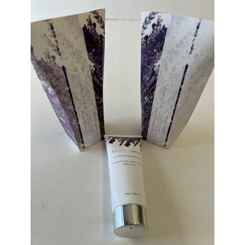 Florist Flowers Auckland delivers NZ made Pampering Hampers Auckland wide Florist Flowers Auckland delivers NZ made Pampering Hampers Auckland wide flowers delivery - Flowers Auckland